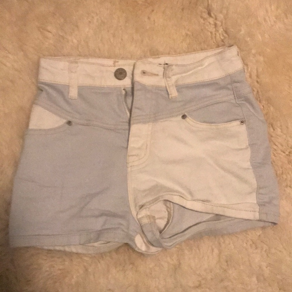 High waisted urban shorts